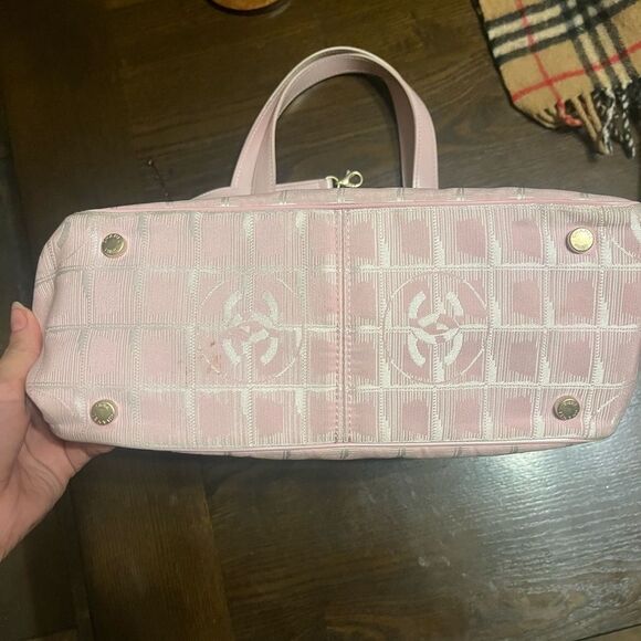 CHANEL Pink CC logo Travel Ligne Tote - Picture 3 of 15